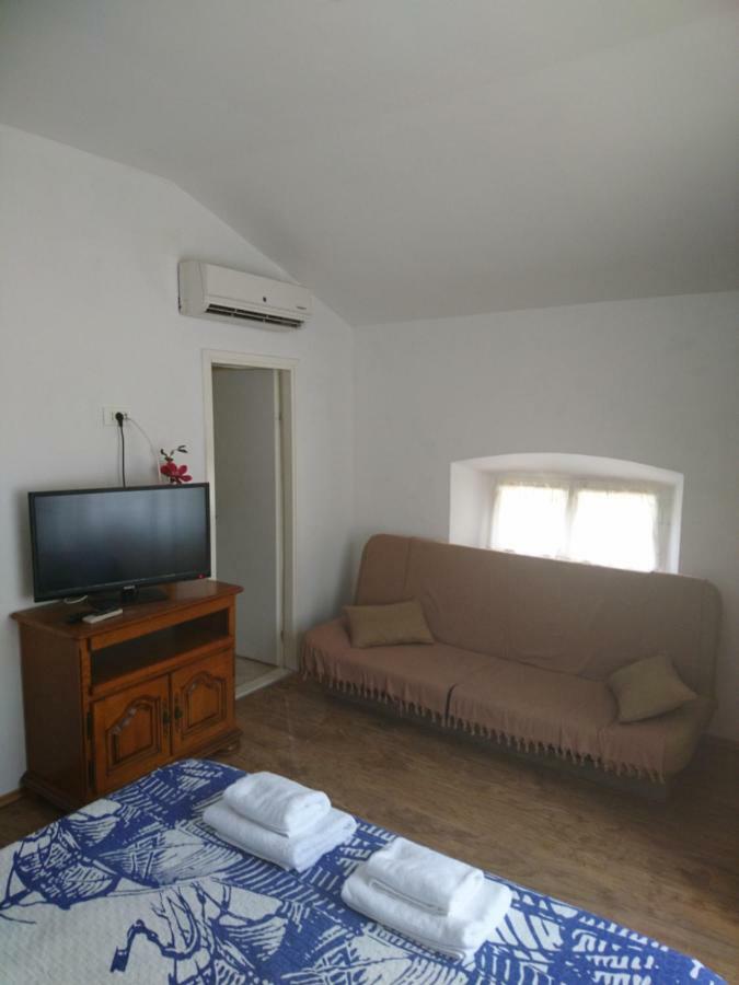 Apartment Dalmatinac Ivo Polače 外观 照片